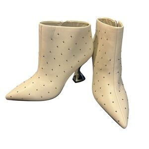 Katy Perry Womens The Laterr High Bootie Cream Ankle Fashion Boots Size 7.5m